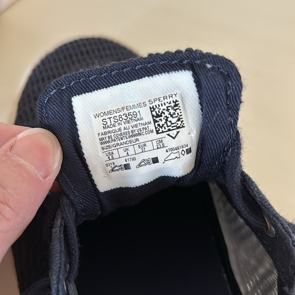 Sperry Navy Mesh Sneakers. Size 6.5 - Picture 10 of 10